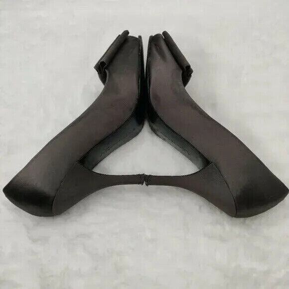 Gray Peep Toe w/ bow accent pump sz9 by Anne Klein - Picture 4 of 7